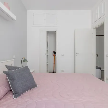 Domus Ponte Lungo Rome