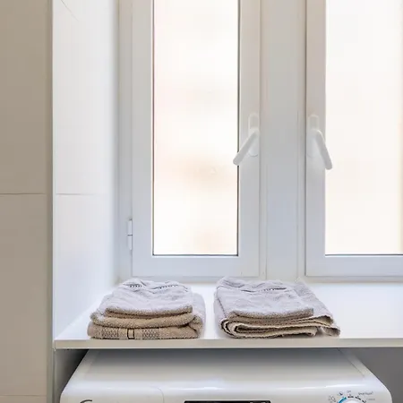 Domus Ponte Lungo Apartment
